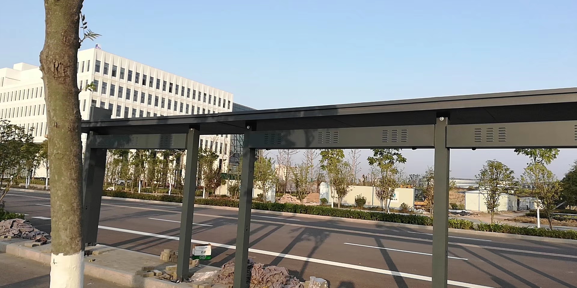 湖北长沙候车亭安装完成   2019年11月11日
